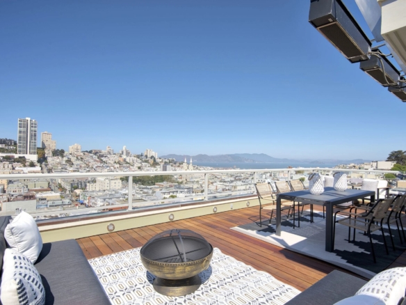 Penthouse à vendre Vues à 270 degrés sur les toits de San Francisco