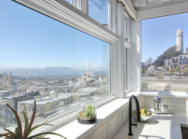 Penthouse à vendre Vues à 270 degrés sur les toits de San Francisco