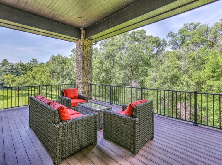 Maison au confort moderne terrasse couverte sans entretien Omaha -États-Unis