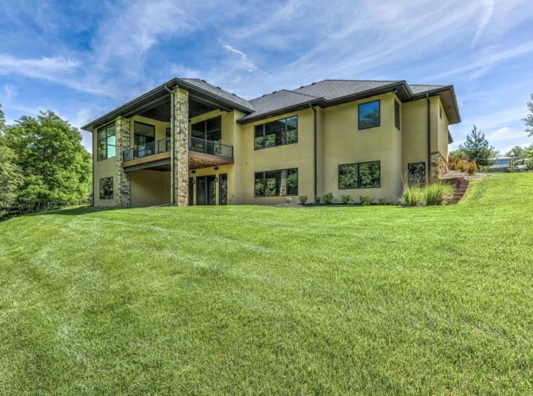 Maison au confort moderne terrasse couverte sans entretien Omaha -États-Unis