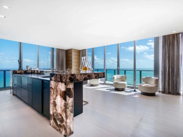 Miami Beach Floride | A Vendre Penthouse en bord de mer vue 360 degrés