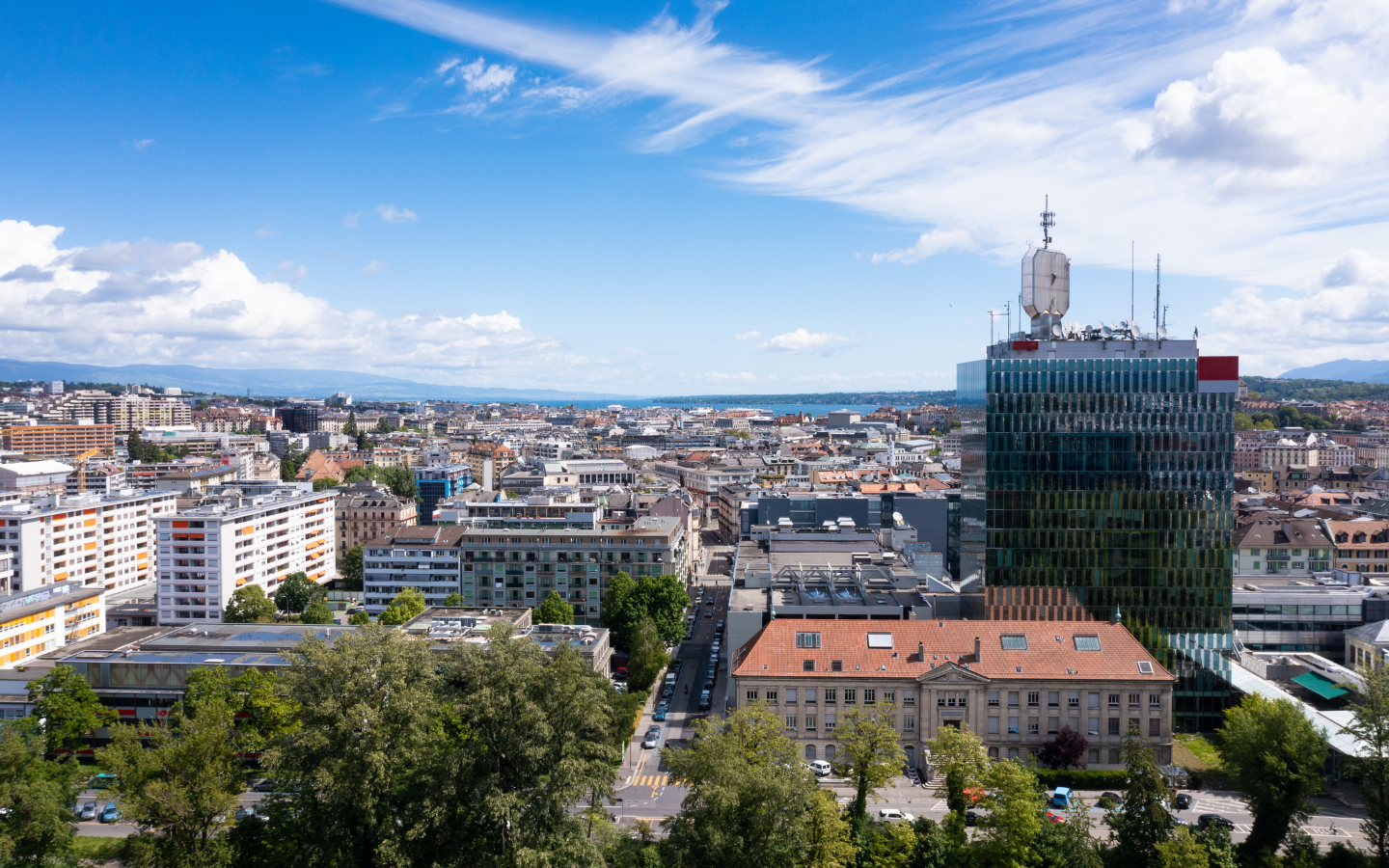 Marché de l'Immobilier en Suisse : Défis et Opportunités à l'Horizon
