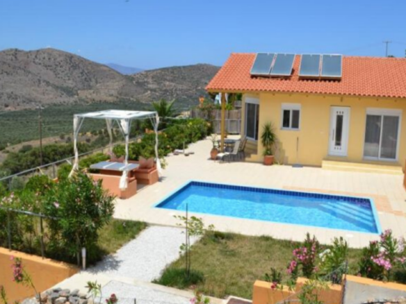 Maison située dans le charmant quartier de la plage de Tholos Grèce||||||||||||||||||