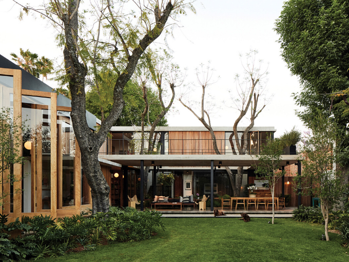 L'architecte argentin Alejandro Sticotti a enroulé un salon extérieur