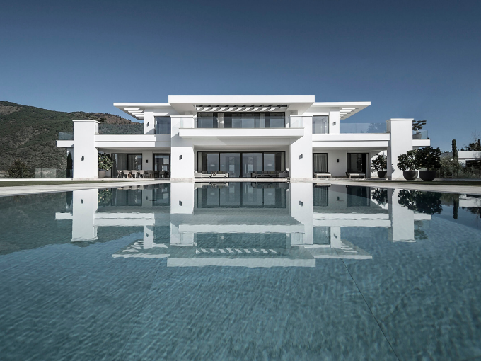Une maison de luxe et moderne à Marbella