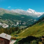 Charmant Chalet en Madrier avec Vue Imprenable sur la Vallée du Rhône et les Alpes