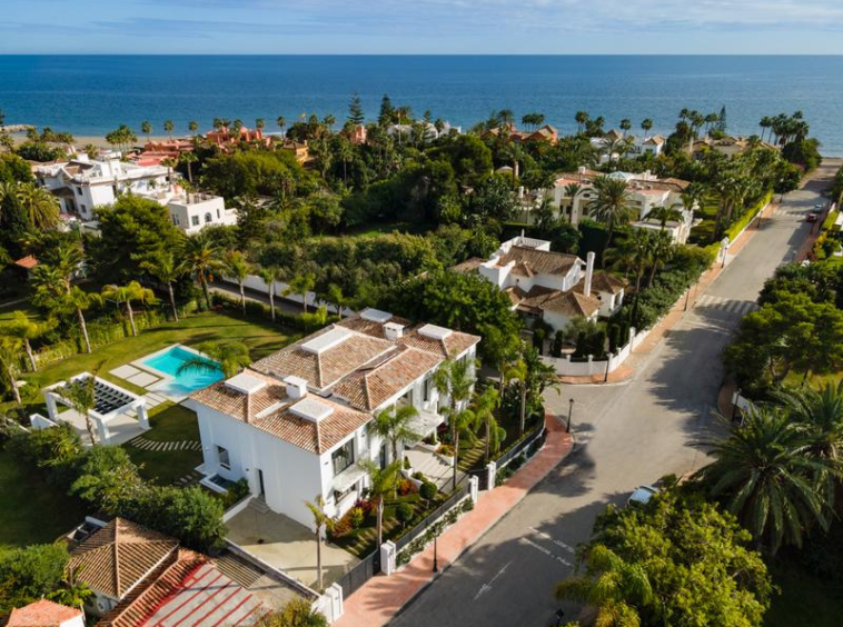 VILLA À VENDRE À GUADALMINA BAJA, SAN PEDRO DE ALCANTARA