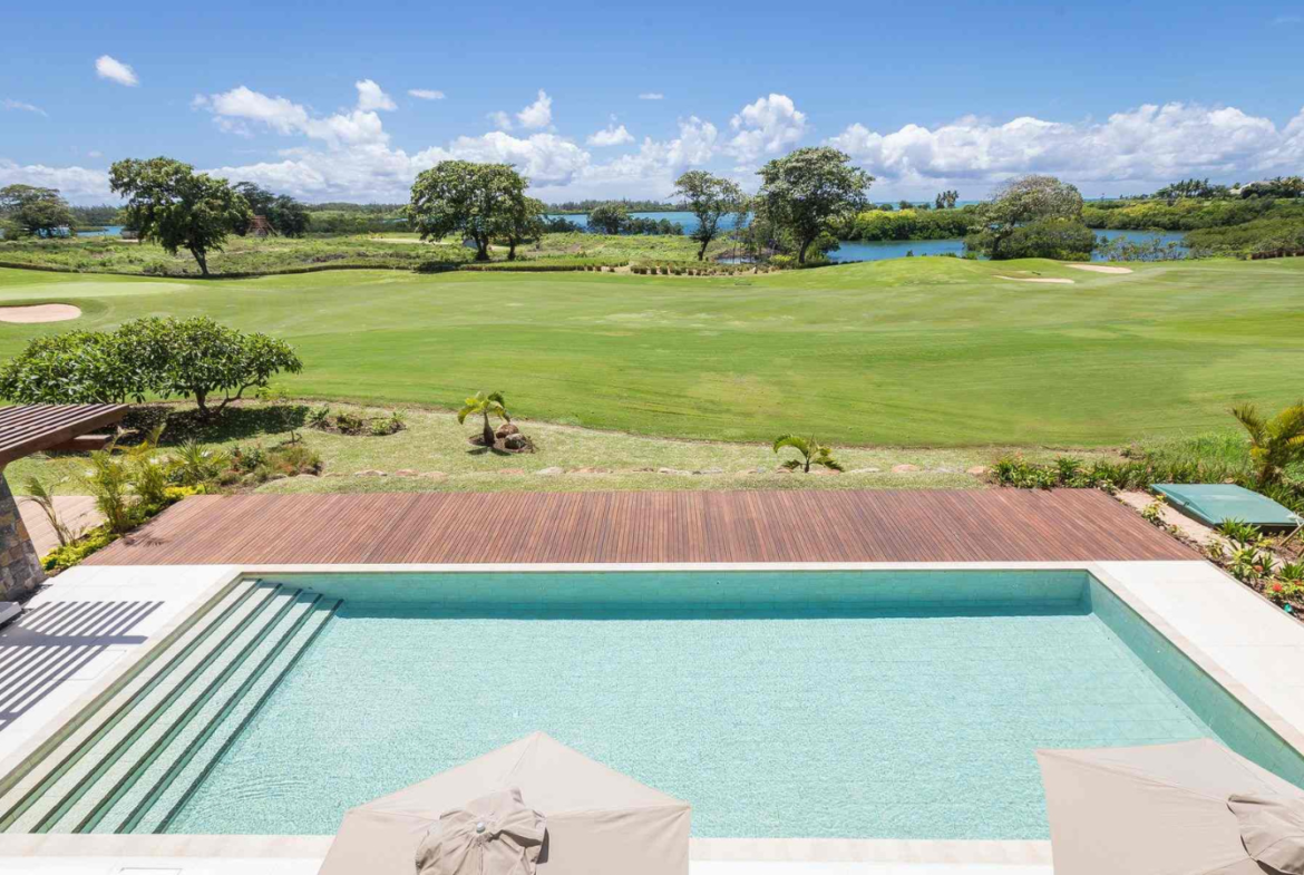 Villa à vendre, 6 chambres à coucher, Piscine, Jardin Spacieux, île Maurice
