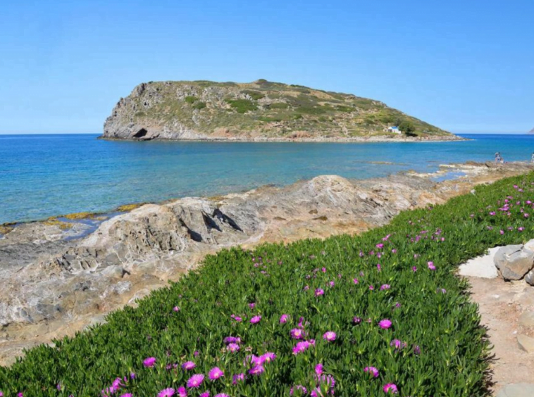 Villa à vendre, face à la mer Méditerranée, Grèce