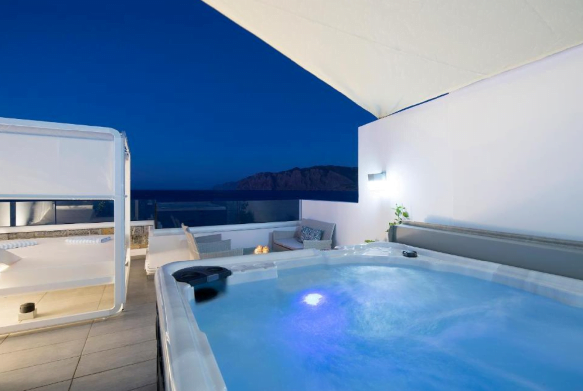 Villa à vendre, face à la mer Méditerranée, Grèce