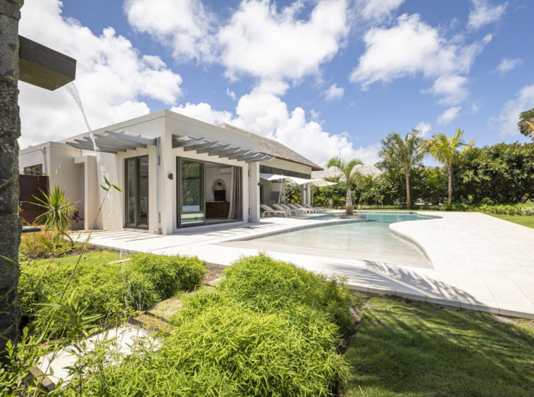 Villa contemporaine de 400m2 sur un terrain de 2003m2, Beau Champ | Île Maurice