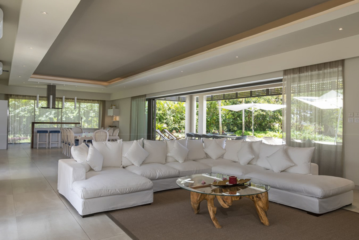 Villa contemporaine de 400m2 sur un terrain de 2003m2, Beau Champ | Île Maurice