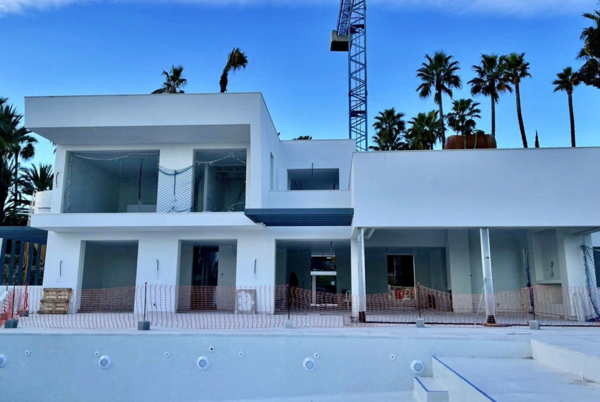 villa contemporaine à El Paraiso, New Golden Mile