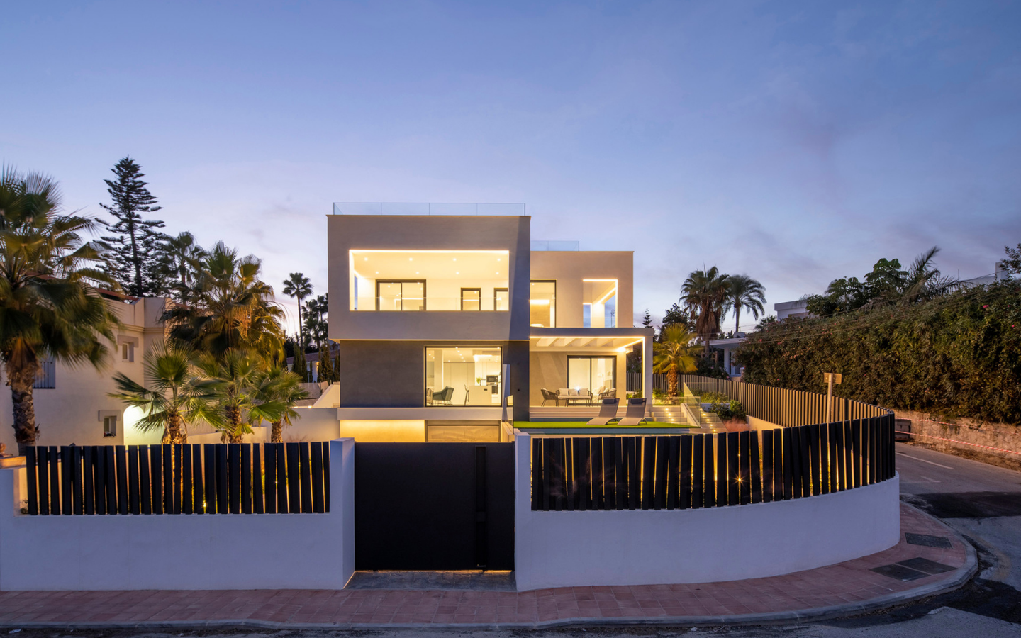 villa au design minimaliste plage Villacana à Estepona | Espagne