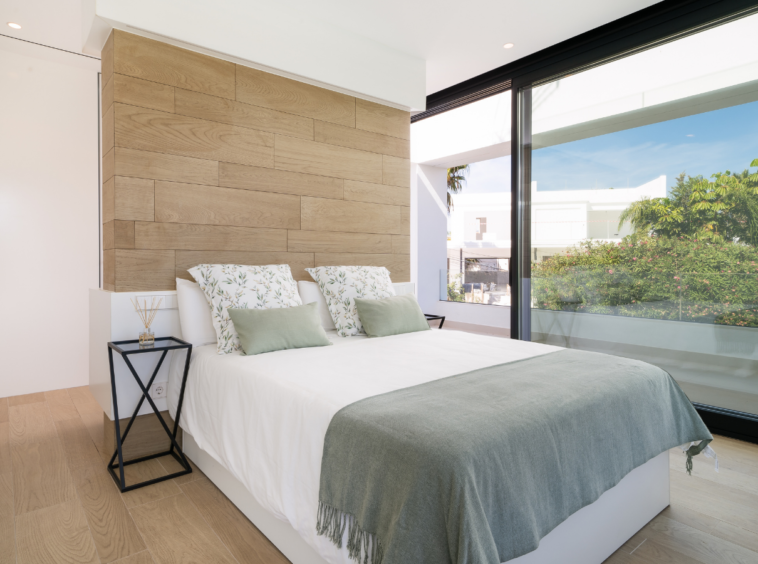 villa au design minimaliste plage Villacana à Estepona | Espagne