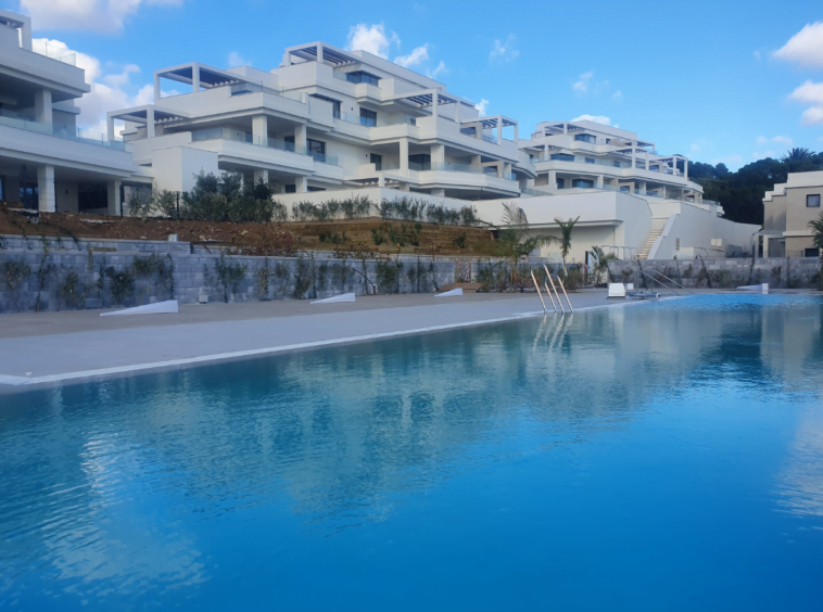 Appartements, Villas, Penthouses et Maisons de ville au bord de la mer