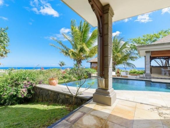 Villa à vendre Vue sur l'océan Située au Sud-Ouest de l’île Maurice