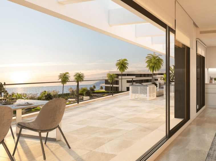 Appartements vues sur la montagne et la mer à Casares à partir de 231 000 €