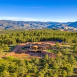 Domaine vues à couper le souffle sommet au d'Eagle Ridge, Colorado