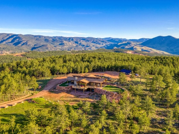 Domaine vues à couper le souffle sommet au d'Eagle Ridge, Colorado