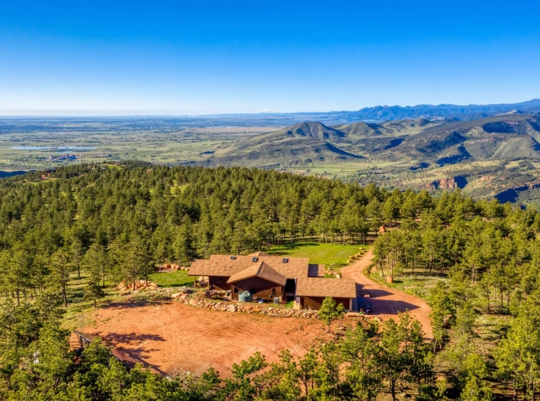 Domaine vues à couper le souffle sommet au d'Eagle Ridge, Colorado