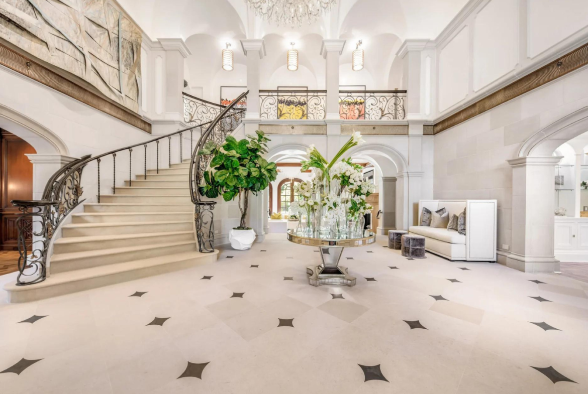 Domaine et terrain de luxe - Architecture inspirée des châteaux français