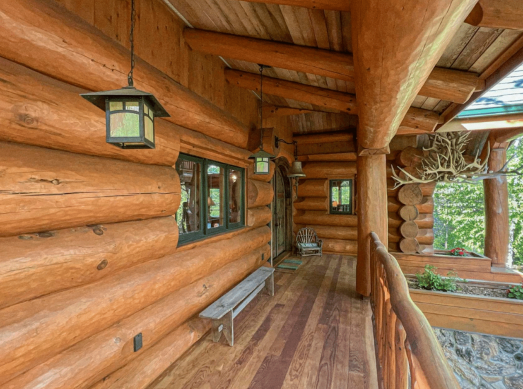 Magnifique Maison à vendre au Canada sur les rives du lac Nipissing