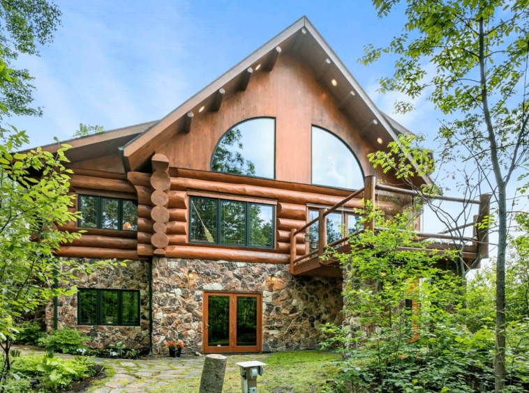 Magnifique Maison à vendre au Canada sur les rives du lac Nipissing