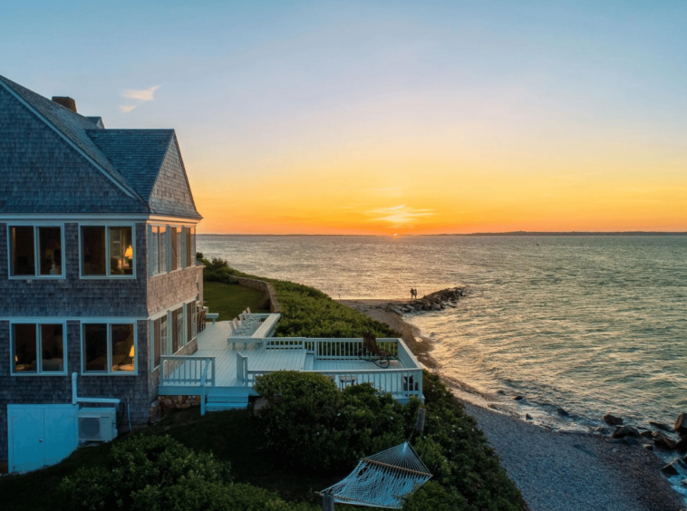 Domaine au bord de l'eau avec plage privée Martha's Vineyard