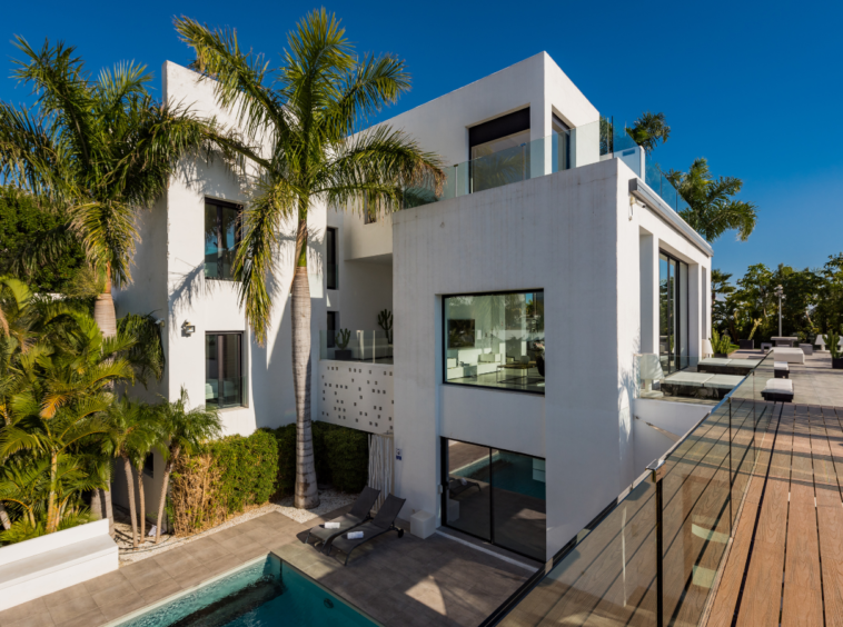 Villa à vendre à La Alqueria, Benahavis, Espagne