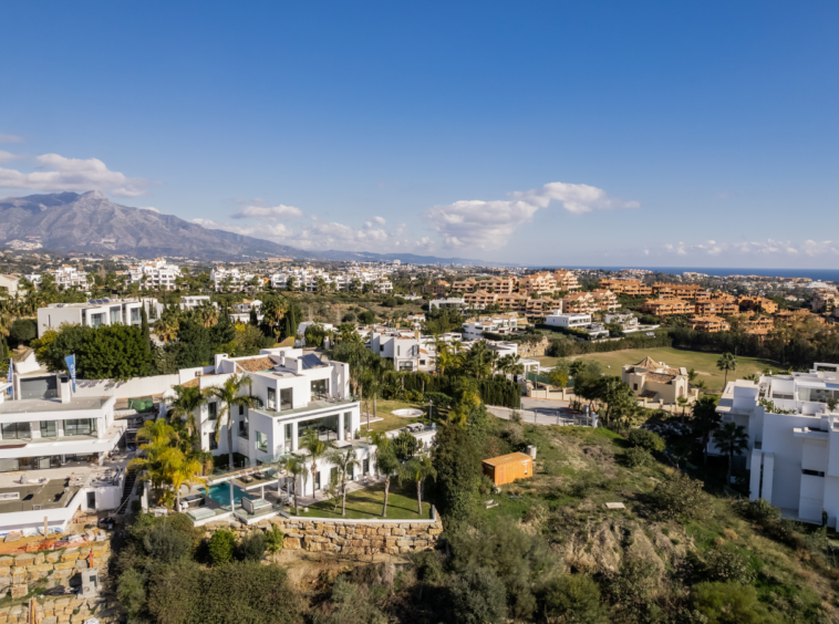 Villa à vendre à La Alqueria, Benahavis, Espagne