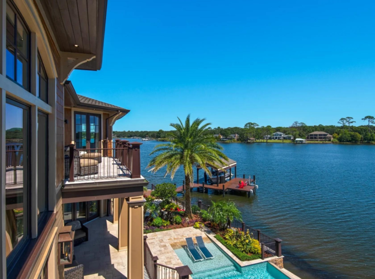 Maison au bord de l'eau avec quai privé, Pensacola en Floride