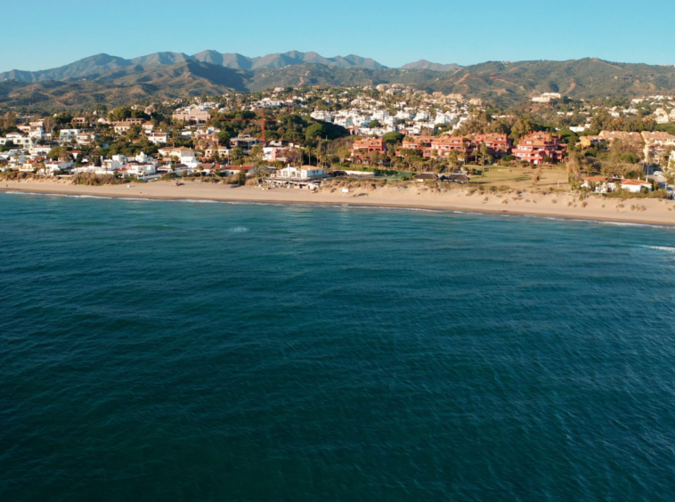 Maisons à vendre chauffage au sol, jardin, 300m plage Marbella