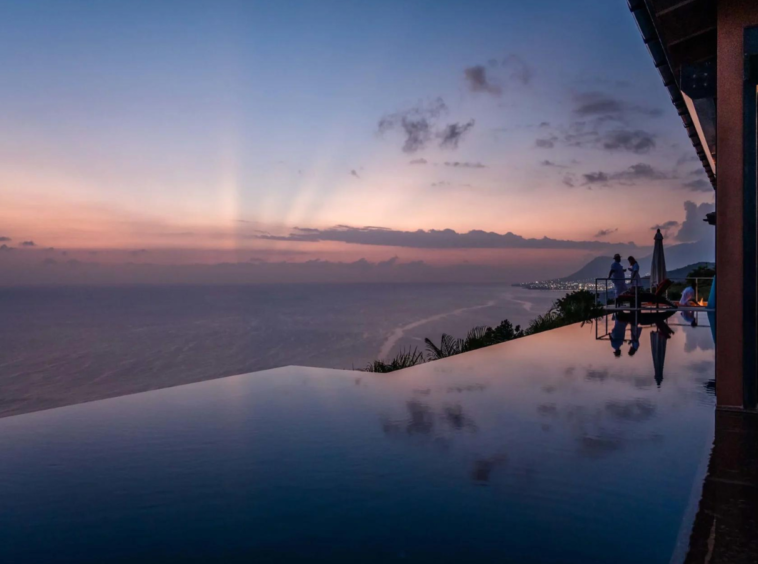 Villa privée, vue sur la mer des Caraïbes