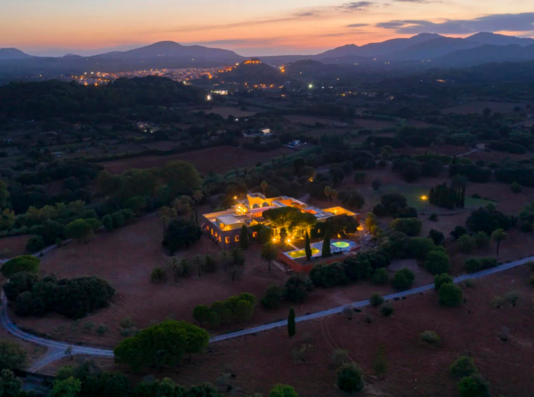 Palais prestigieux, vue sur la mer, Majorque, Espagne