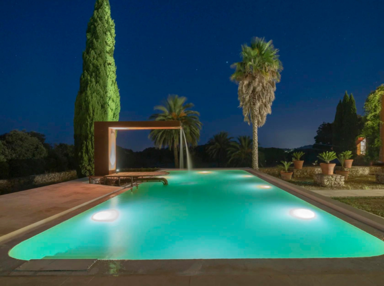 Palais prestigieux, vue sur la mer, Majorque, Espagne