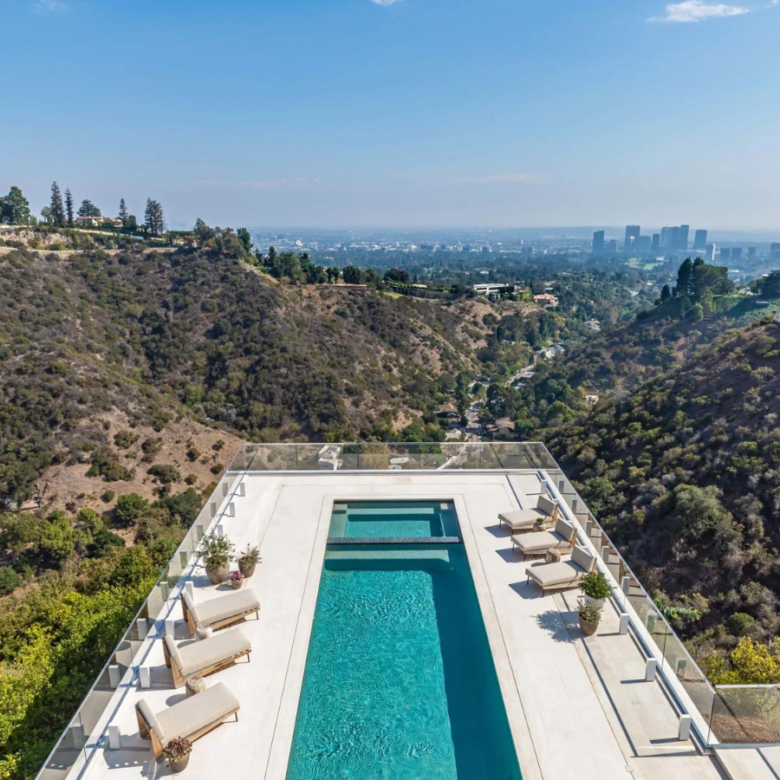 Los Angeles, CA > Luxury Real Estate