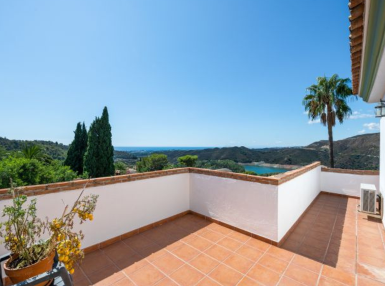 Villa, Cerros del Lago, Marbella