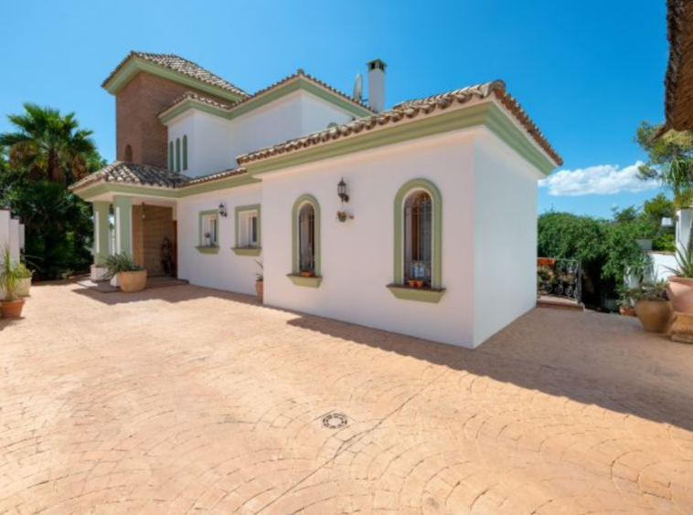 Villa, Cerros del Lago, Marbella