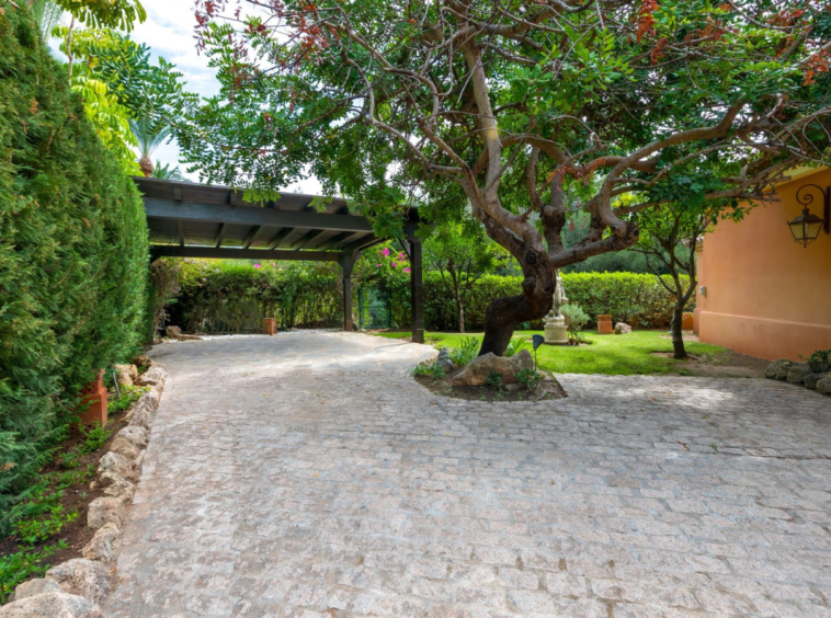 Villa à vendre à Altos Reales, Marbella Golden Mile