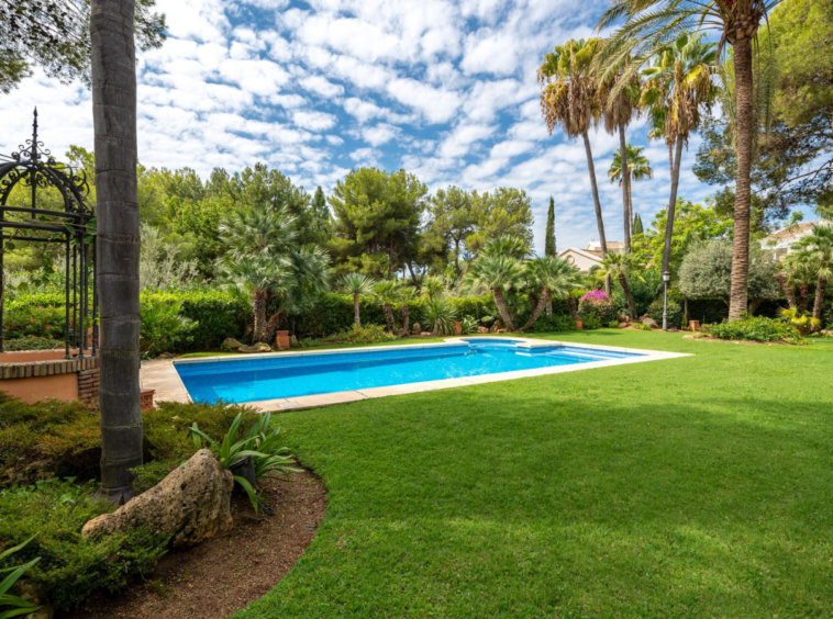 Villa à vendre à Altos Reales, Marbella Golden Mile