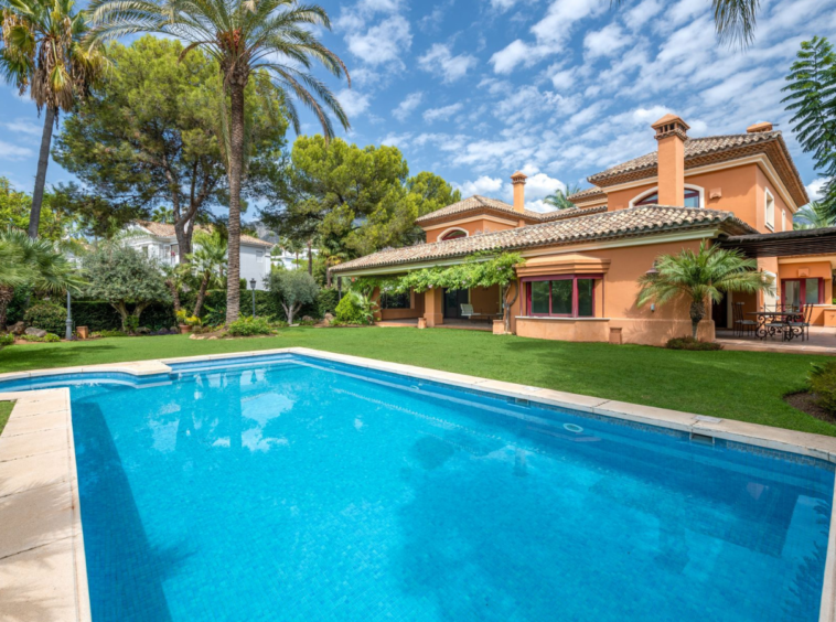 Villa à vendre à Altos Reales, Marbella Golden Mile