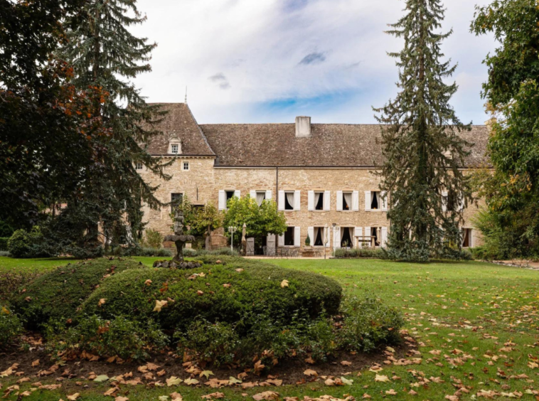 Château de Fleurville & SPA - Bourgogne, France