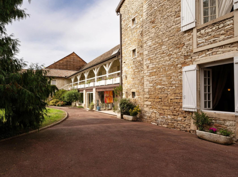 Château de Fleurville & SPA - Bourgogne, France