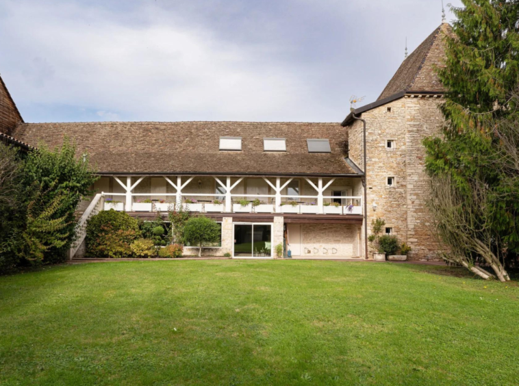 Château de Fleurville & SPA - Bourgogne, France