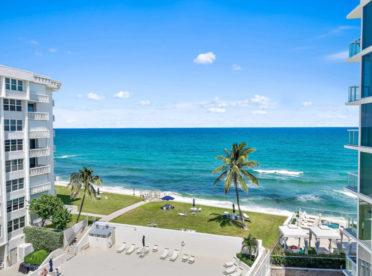 3550 S Ocean Boulevard, 5B South Palm Beach, Florida,