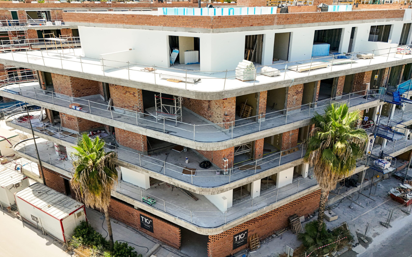 Appartements de Luxe à San Pedro de Alcántara _ Nouveau Projet Exclusif (Marbella) Découvrez des appartements et penthouses de luxe à San Pedro de Alcántara, Marbella. Design moderne, piscine d'eau salée et spa à deux pas de la mer. Dès 1 170 000 €.