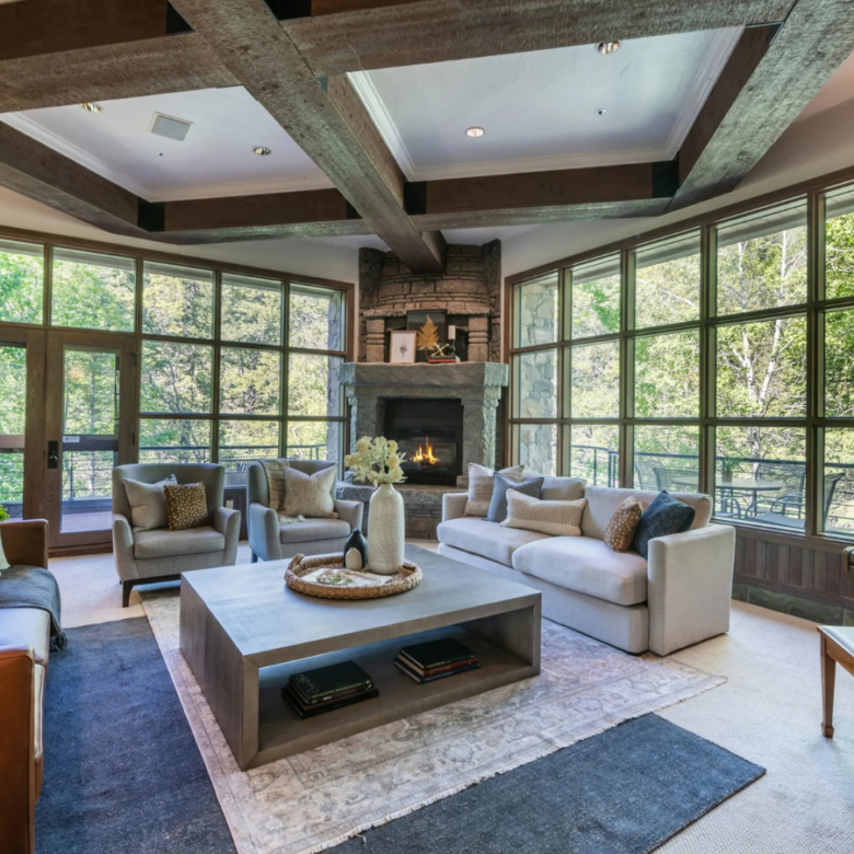 Découvrez le Joyau de l'Utah : Domaine Luxueux de Montagne, États-Unis