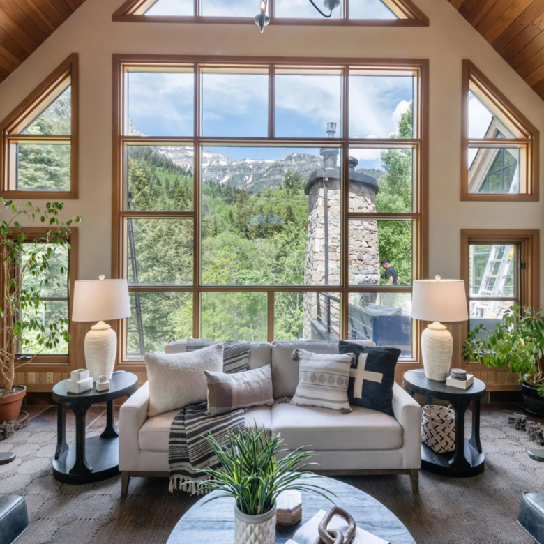 Découvrez le Joyau de l'Utah : Domaine Luxueux de Montagne, États-Unis