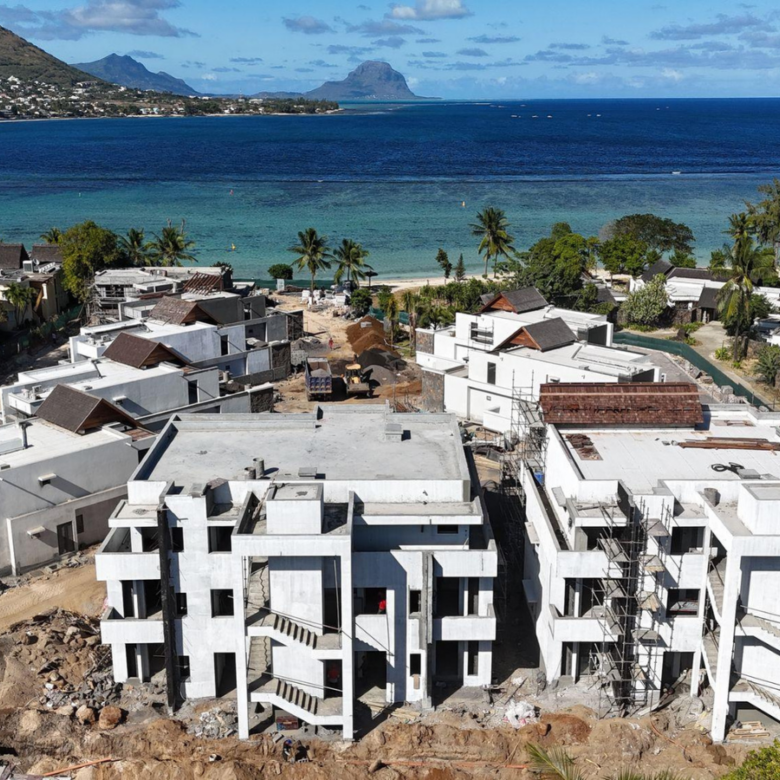 A vendre - Penthouse Pieds dans l'eau face au Morne, île Maurice